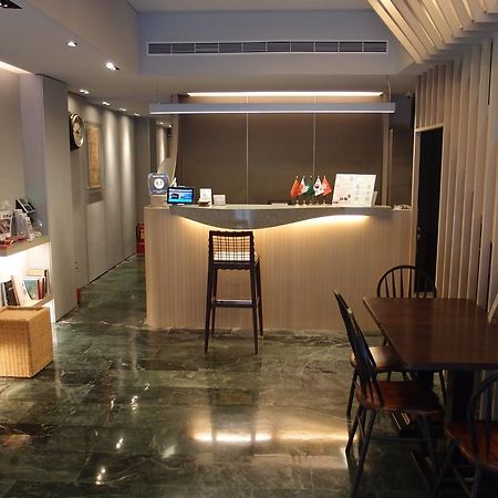 Bayman Hotel Taipei Bagian luar foto