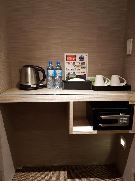 Bayman Hotel Taipei Bagian luar foto
