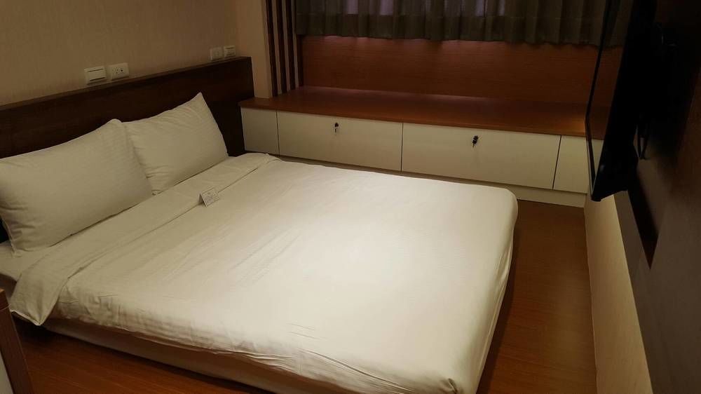 Bayman Hotel Taipei Bagian luar foto