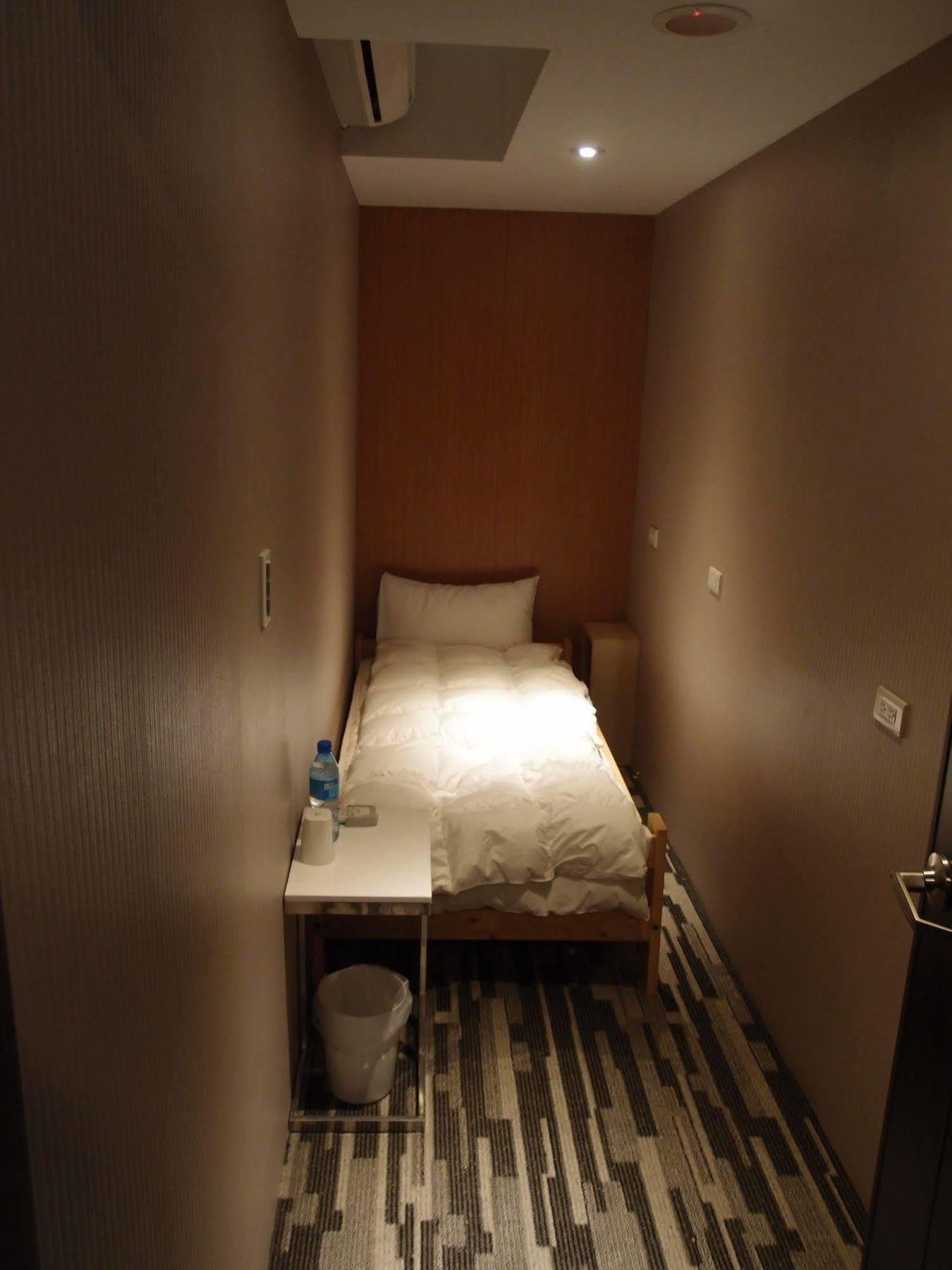 Bayman Hotel Taipei Bagian luar foto