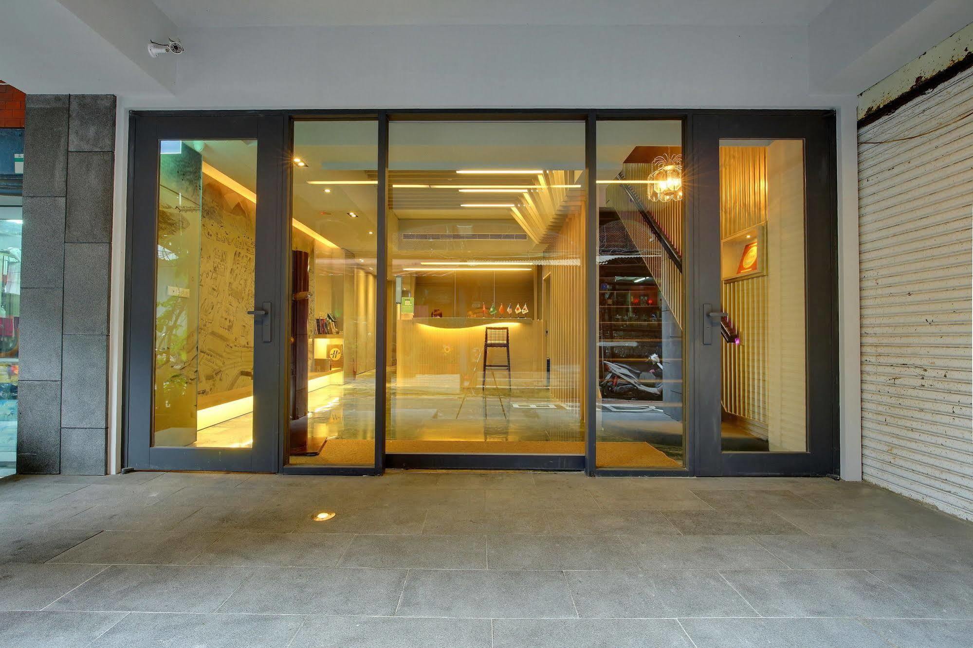 Bayman Hotel Taipei Bagian luar foto